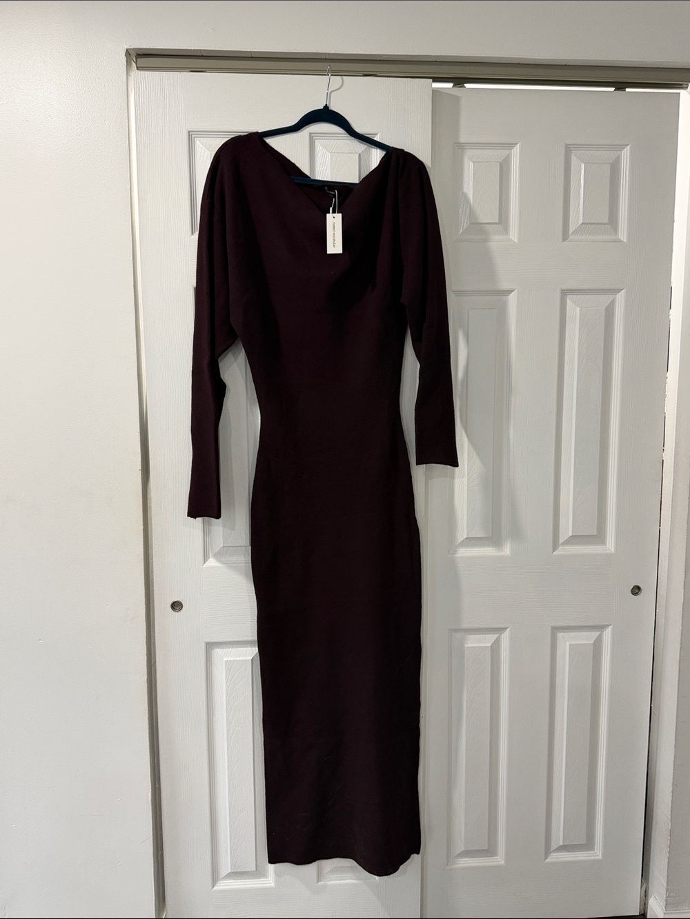 Elegant Women's Long Sleeve Midi Dress in Deep Plum